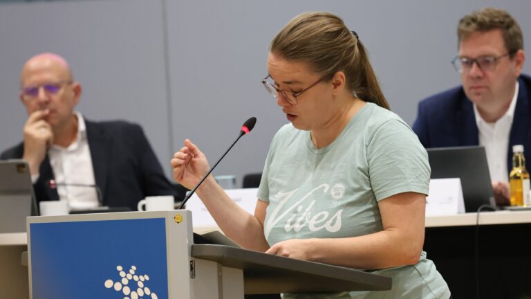 Claudia Görtzen: Rede zur Umstellung auf OpenSource (Änderungsantrag SPD/Grüne)